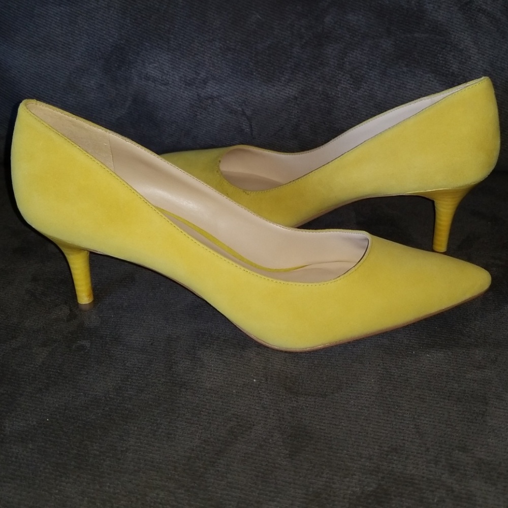 Nine West Margot yellow suede heels Size 10.5